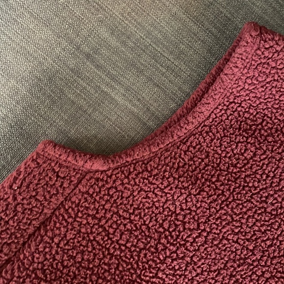 Oiselle AT fleece vest (L) - Picture 4 of 8